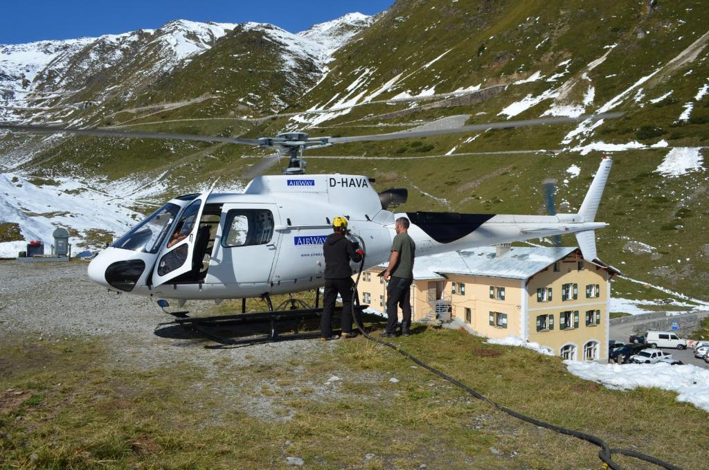 Berghotel Franzenshohe Trafoi Exteriör bild